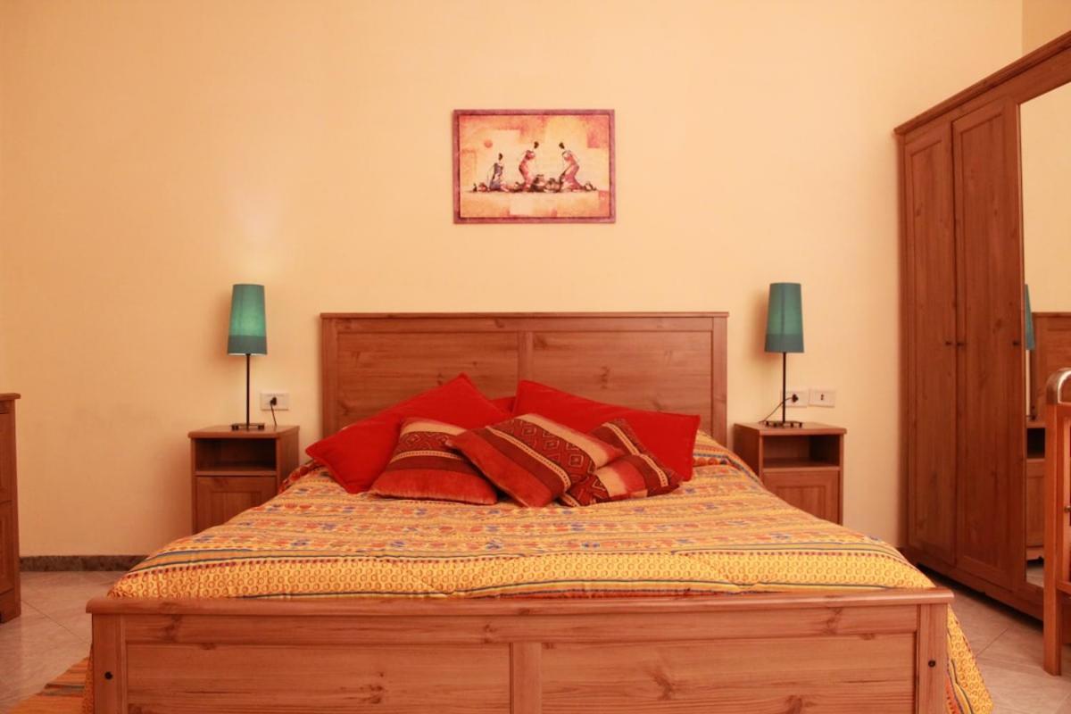 28 Apartment Neapel